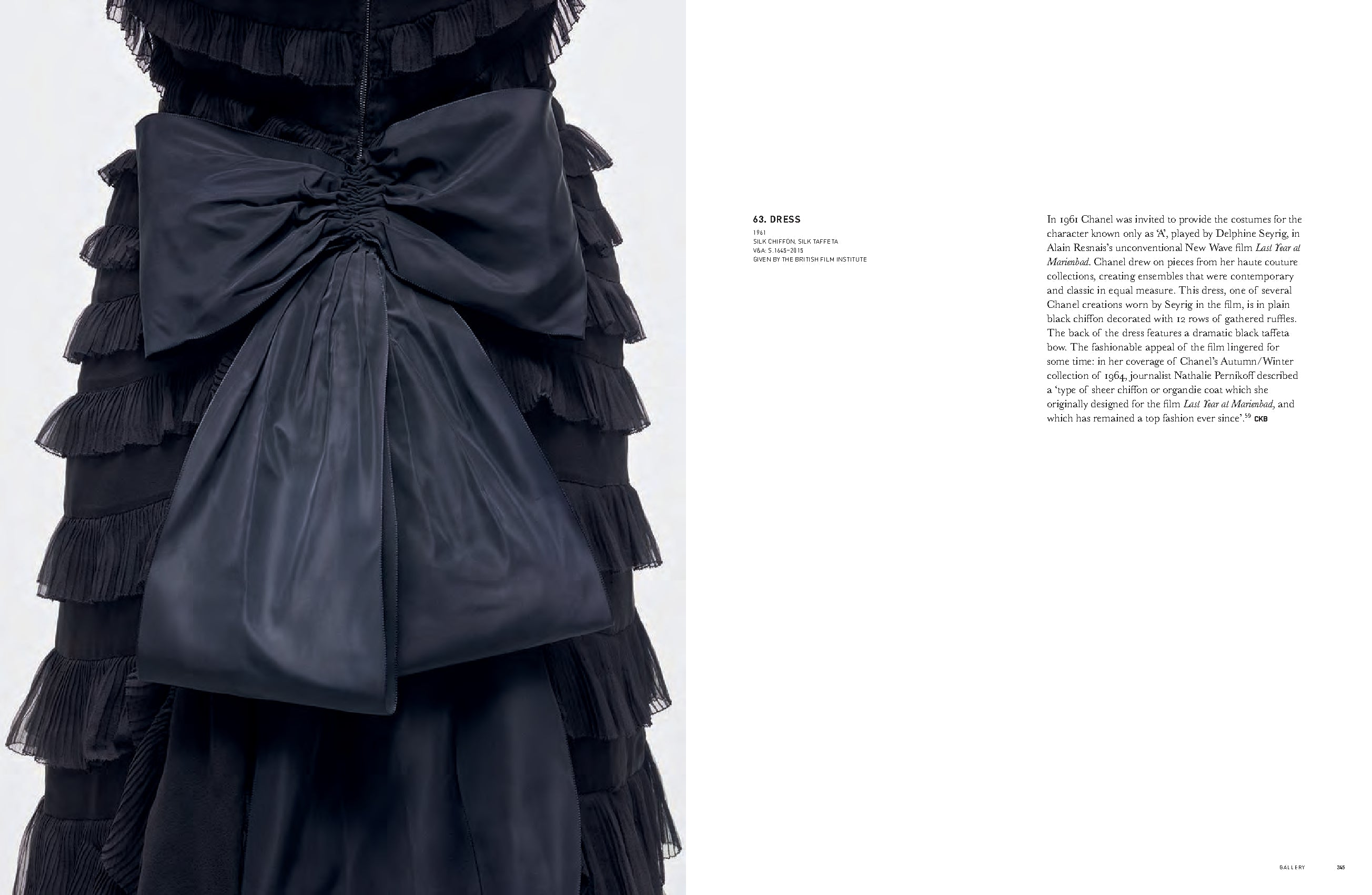 V&A GABRIELLE CHANEL 洋書 Gabrielle Chanel: 60 Years of Fashion: Cullen, Oriole, Karol